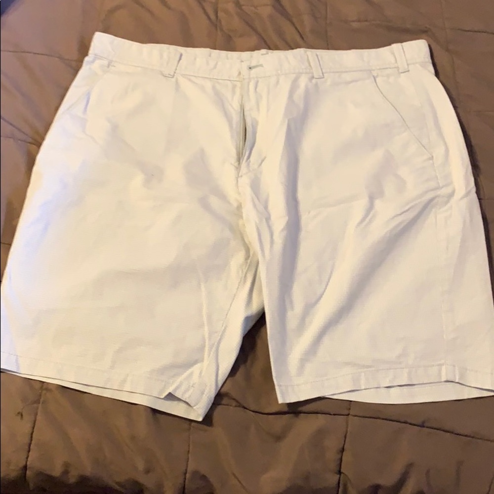 Modern Fit Express Shorts.